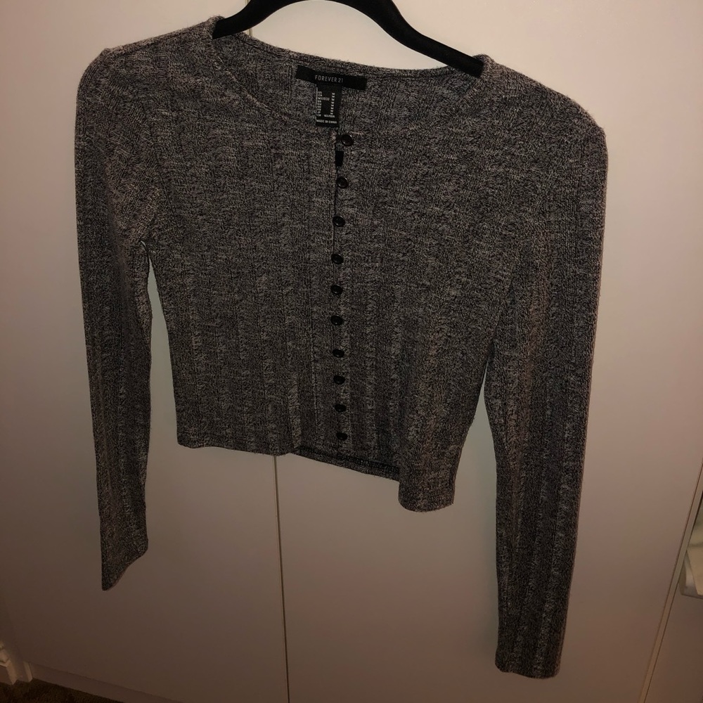 Grey cropped sweater